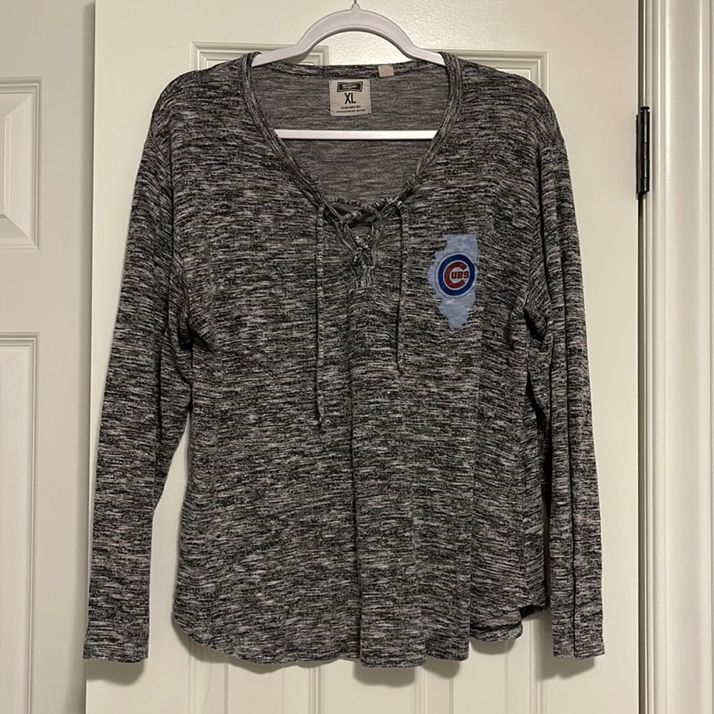 Chicago Cubs long sleeve sweater